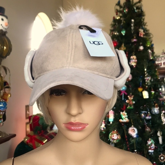 Brand New UGG Genuine Fur Shearling Sheepskin Trapper Cap Hat w/ Pom in Sand - Picture 2 of 16